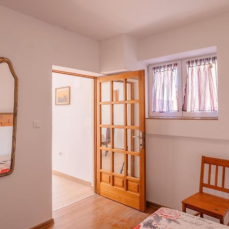 Apartments Ema Šibenik Екстериор снимка