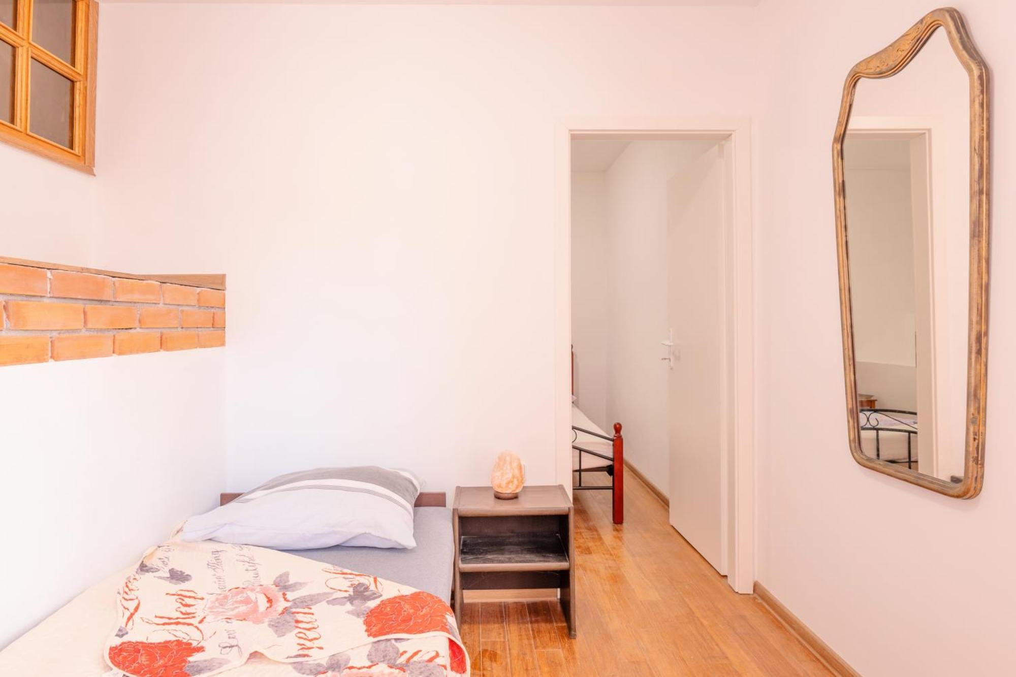 Apartments Ema Šibenik Екстериор снимка