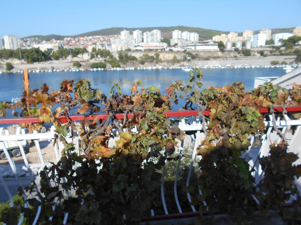 Apartments Ema Šibenik Екстериор снимка